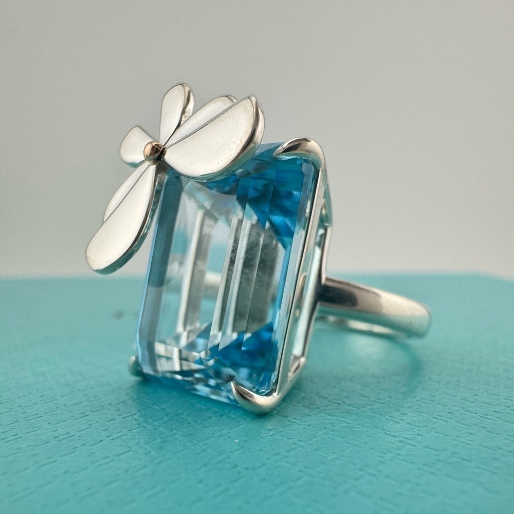 Return to Tiffany & Co. Blue Topaz Love Bug Sparkler Ring Size 8 🦋 - Picture 3 of 4